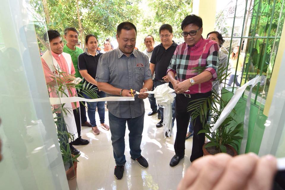 Sen. JV With Mayor Ramon Preza Who is Celebrating his birthday and Led the Ribbon Cutting of the Regional Health Unit.